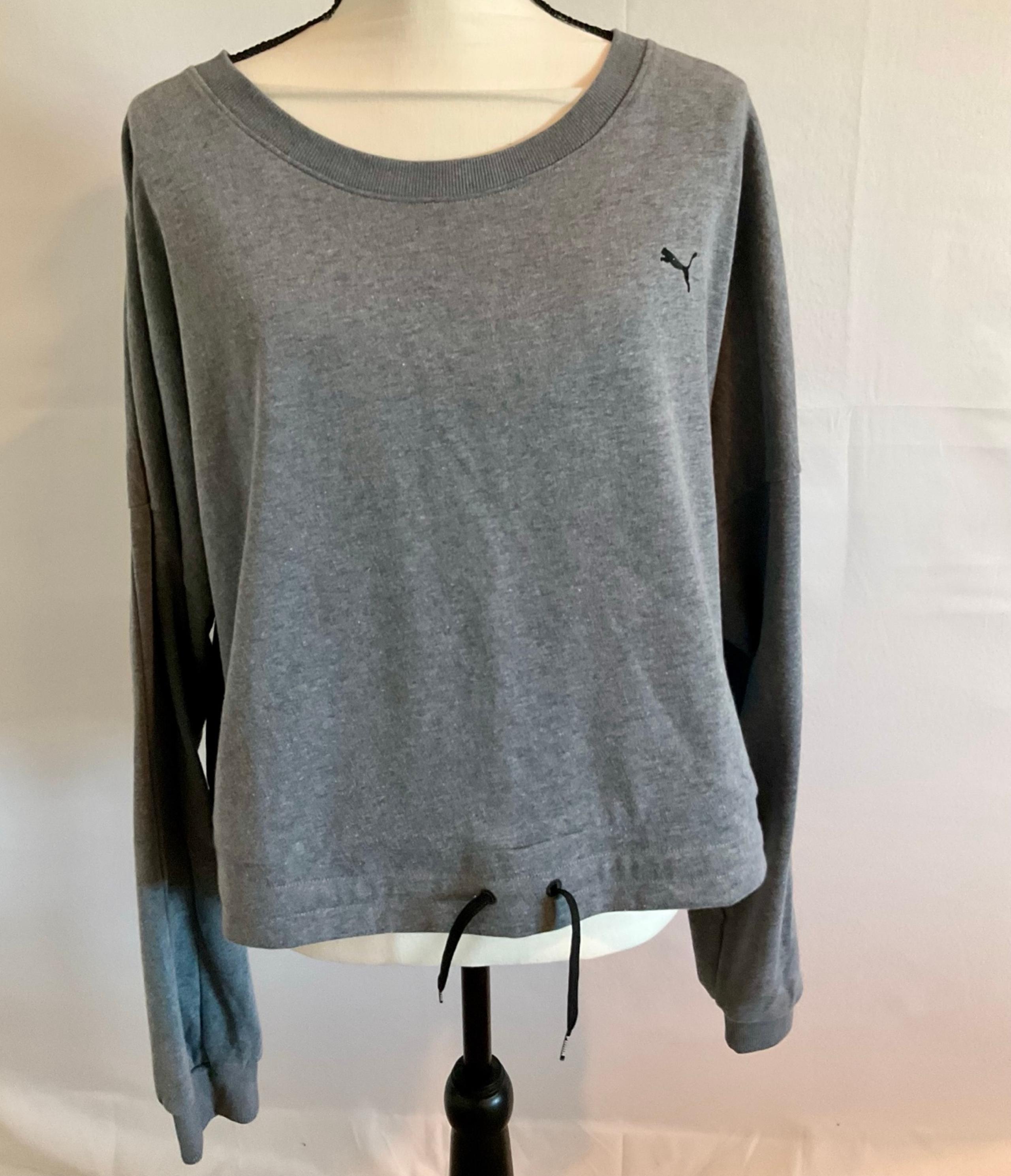 WOMEN’S PUMA ATHLETIC SWEATSHIRT~SIZE XXL
