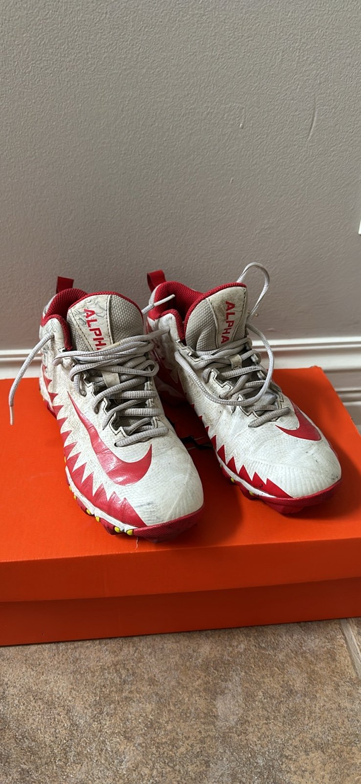 Nike Alpha boys baseball cleats