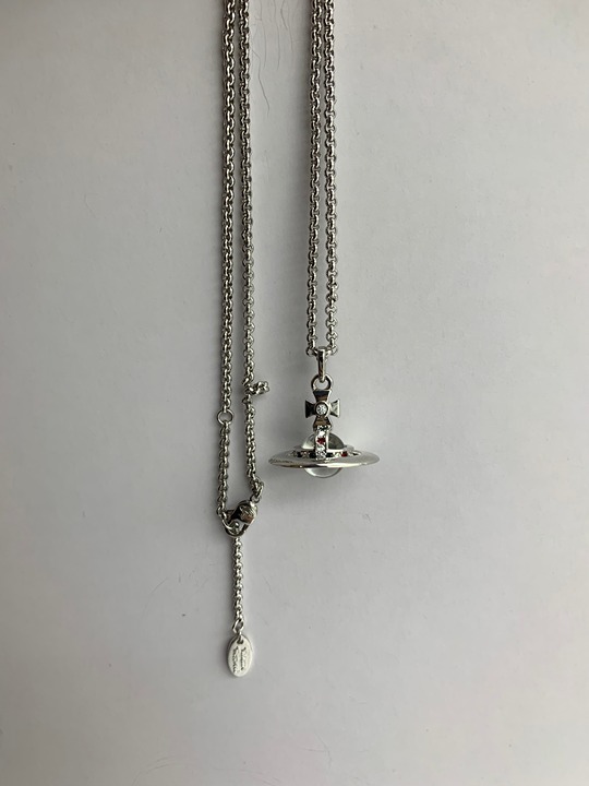 Vivienne Westwood Medium Orb Necklace Pendant Silver