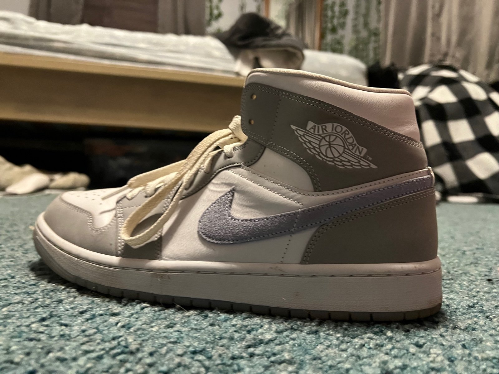 Air Jordan 1 mid