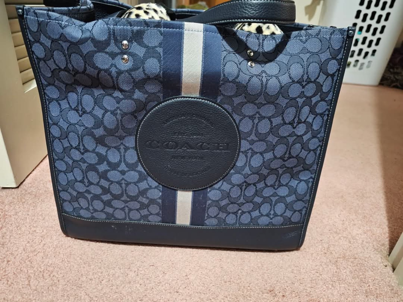 AUTHENTIC COACH PURSE