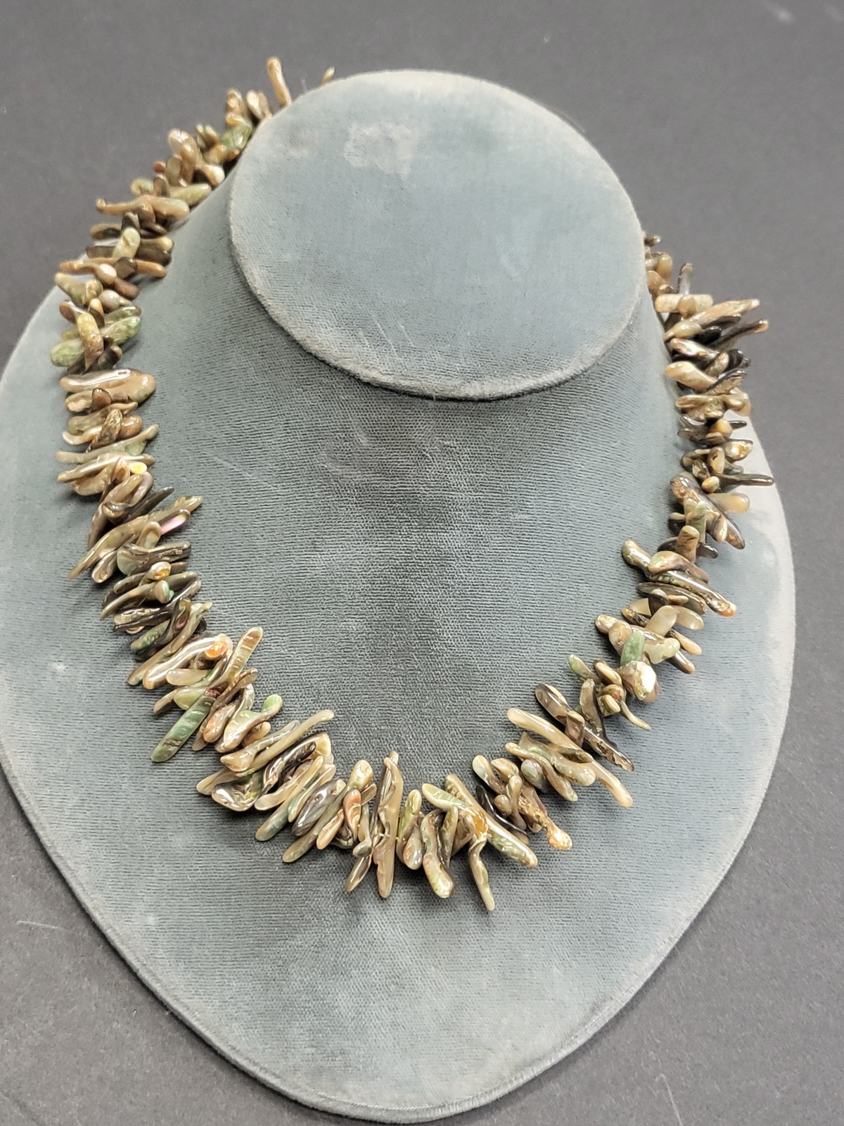 Vintage abalone shell mother of pearl necklace