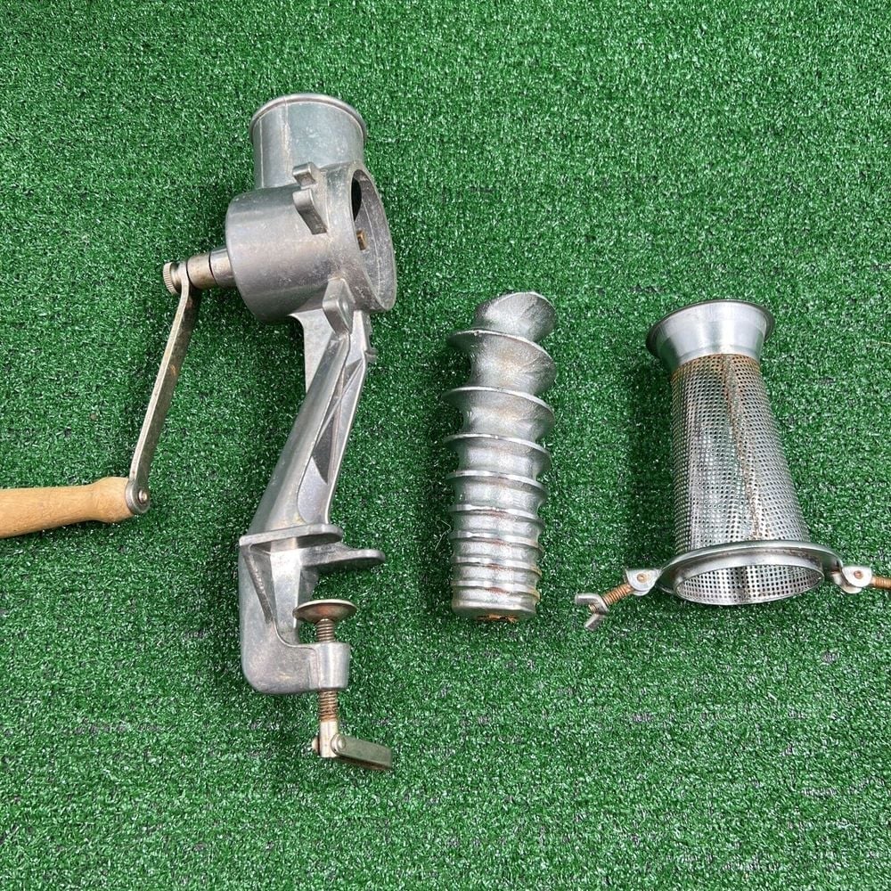 Vintage Victorio Model # 200 Grinder Metal Body Wood Handle Made in USA