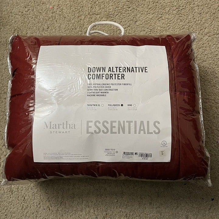 MARTHA STEWART DOWN ALTERNATIVE COMFORTER Full/Queen Burgundy 100% Polyester