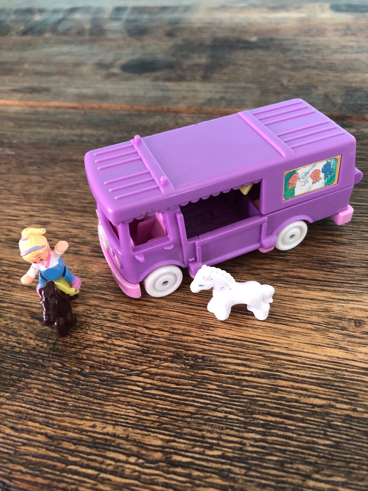Vintage Polly Pocket 1994 Stable on the go *COMPLETE*