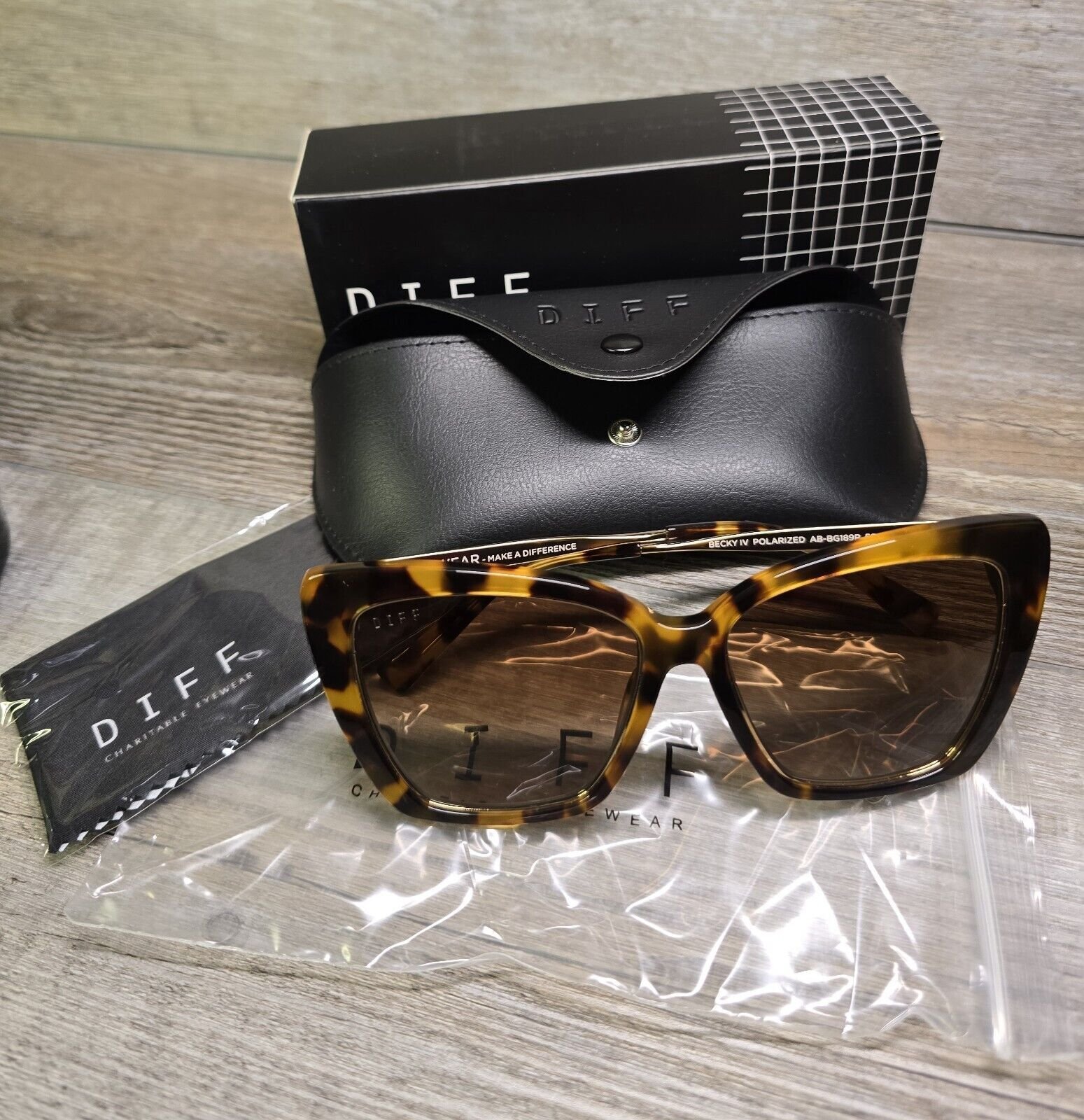 Diff Eyewear BECKY IV-Cat Eye Amber Tortoise Brown Gradient Polarized Sunglasses
