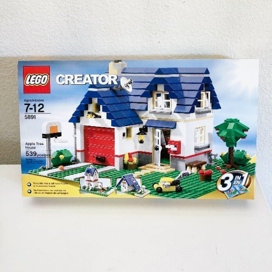 NEW 5891 LEGO Creator 3-in-1 Apple Tree House Retired 2010 SEALED Excellent
