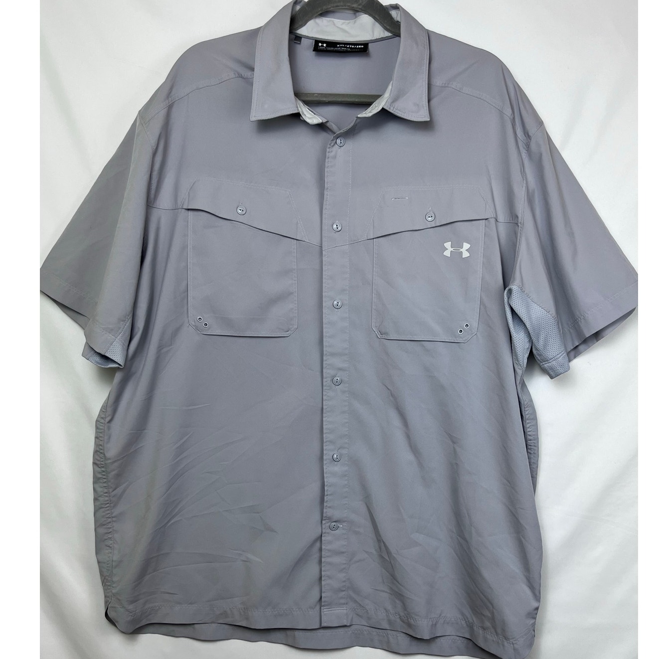 Under Armour Men 2XL Gray Tide Chaser Fishing Athleisure Short Slve Vented Shirt