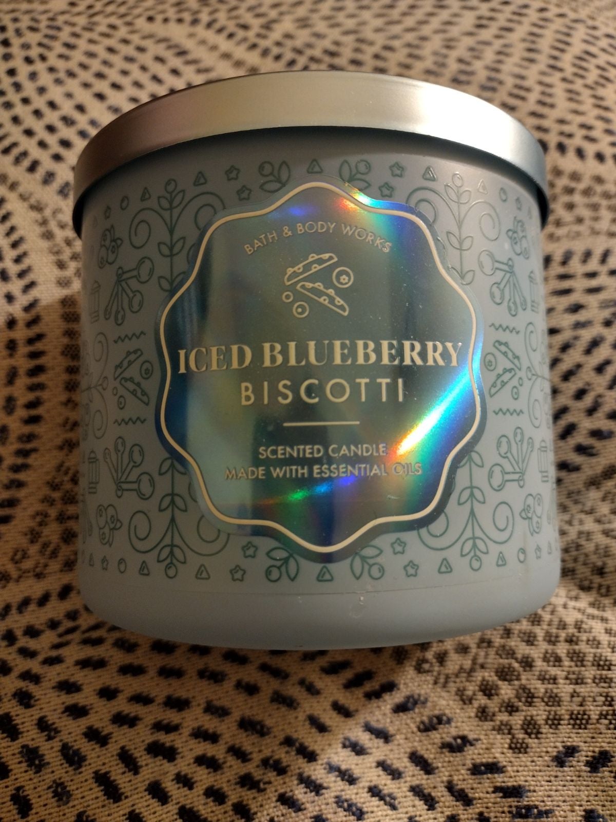 BBW Iced Blueberry Biscotti Candle