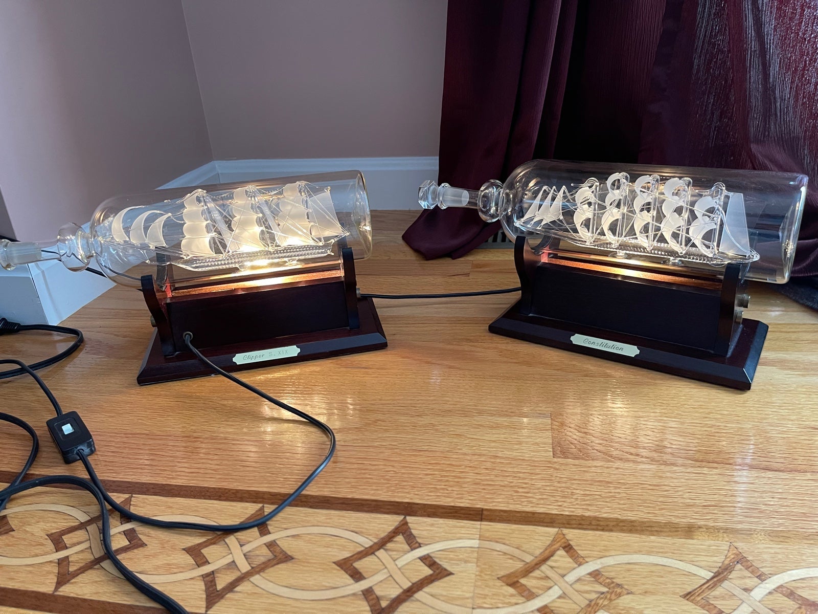 Constitution and Clipper S. XIX ships in bottle