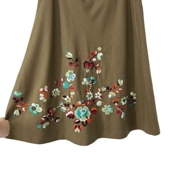 Oilily Green Floral Embroidered Wool Knee Length Skirt Sz S Women’s