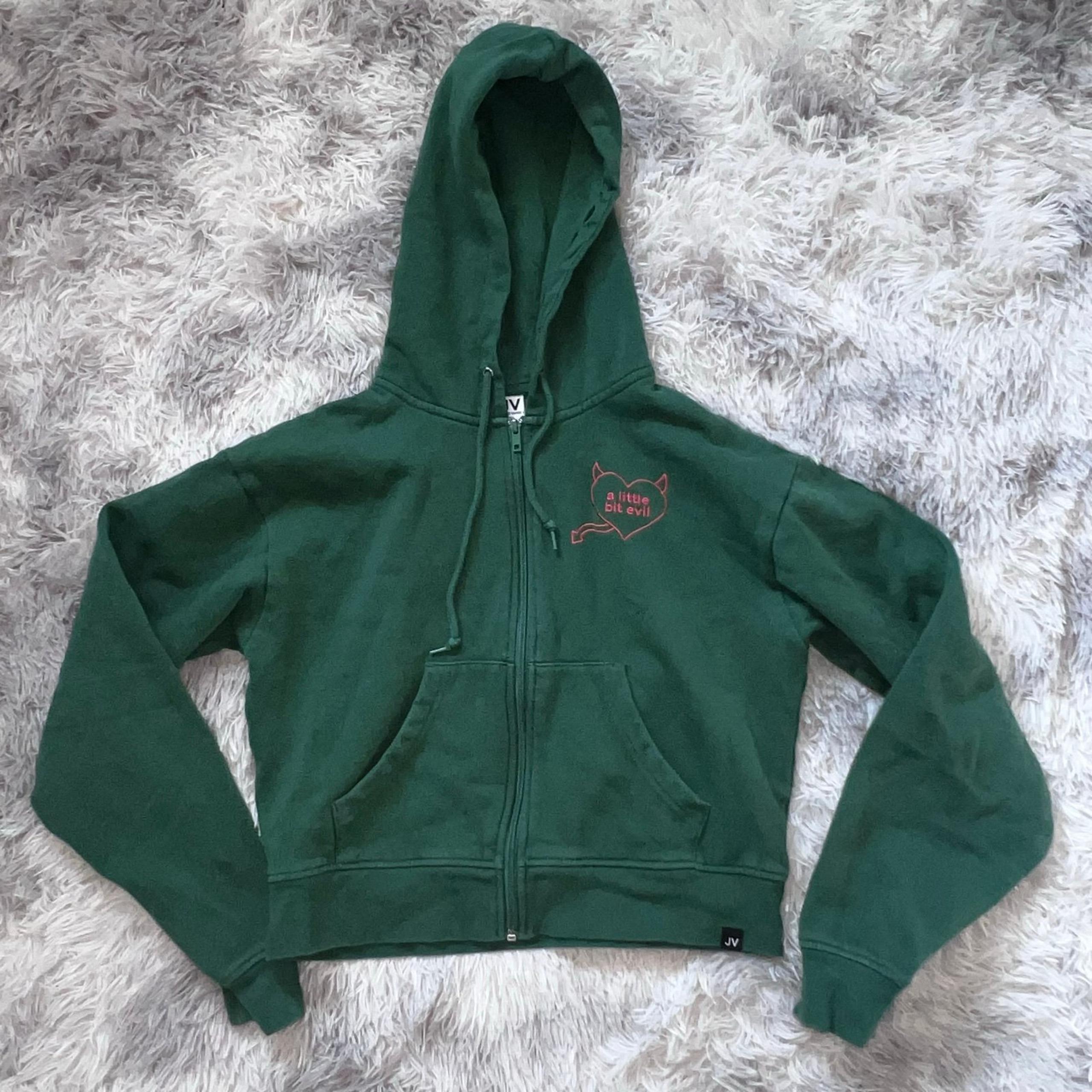 cropped hoodie