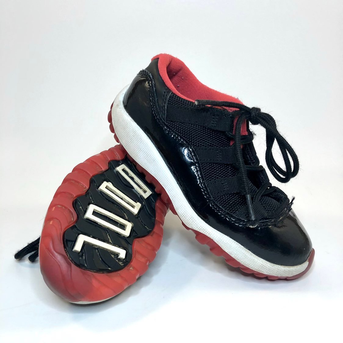 Air Jordan Retro 11 Bred Kids Size 9C
