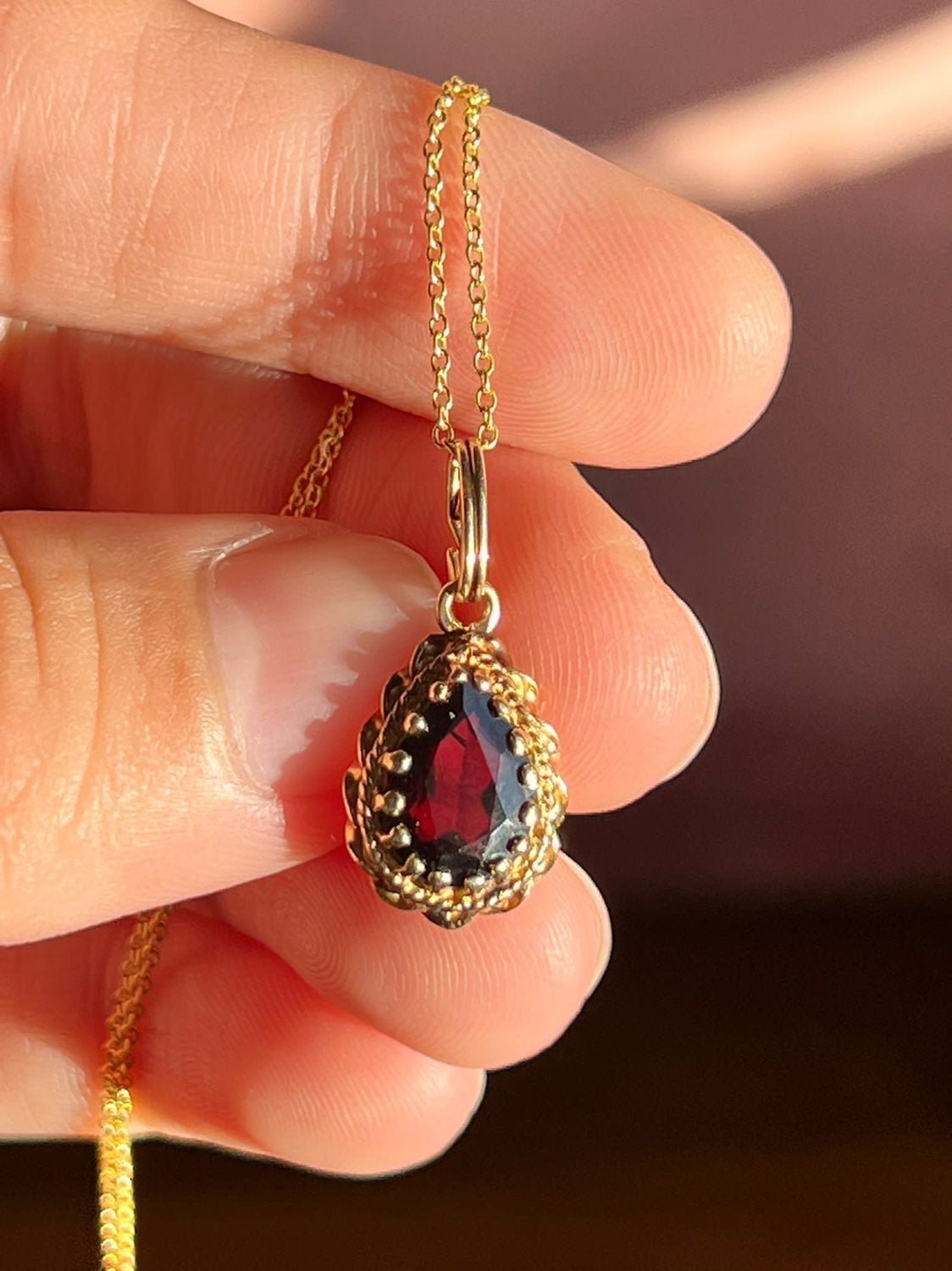 14 kt vintage Garnet necklace