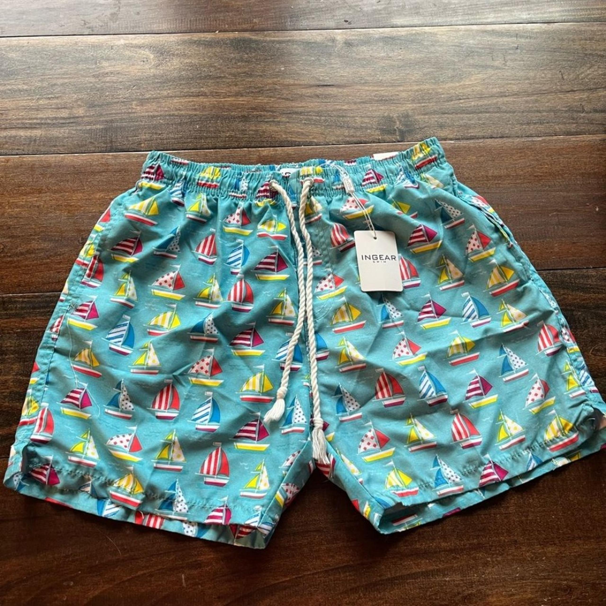 INGEAR Men's NWT Swim Trunks Water Shorts Casual Beach Mesh Lining Sailboats S