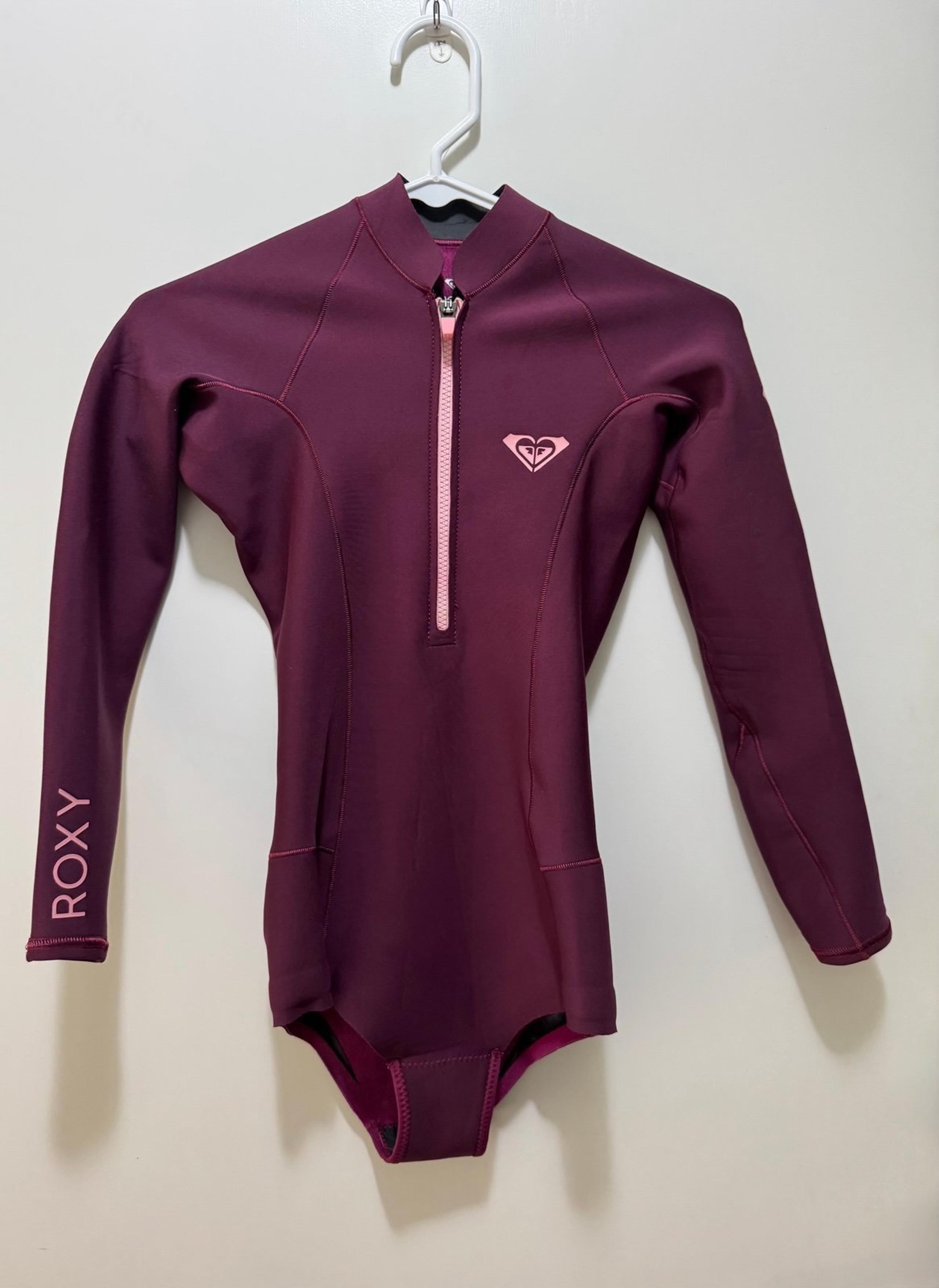 Roxy Womens Performance Cheeky Long Sleeve Springsuit. Color: Red Plum. Sz 2 EUC