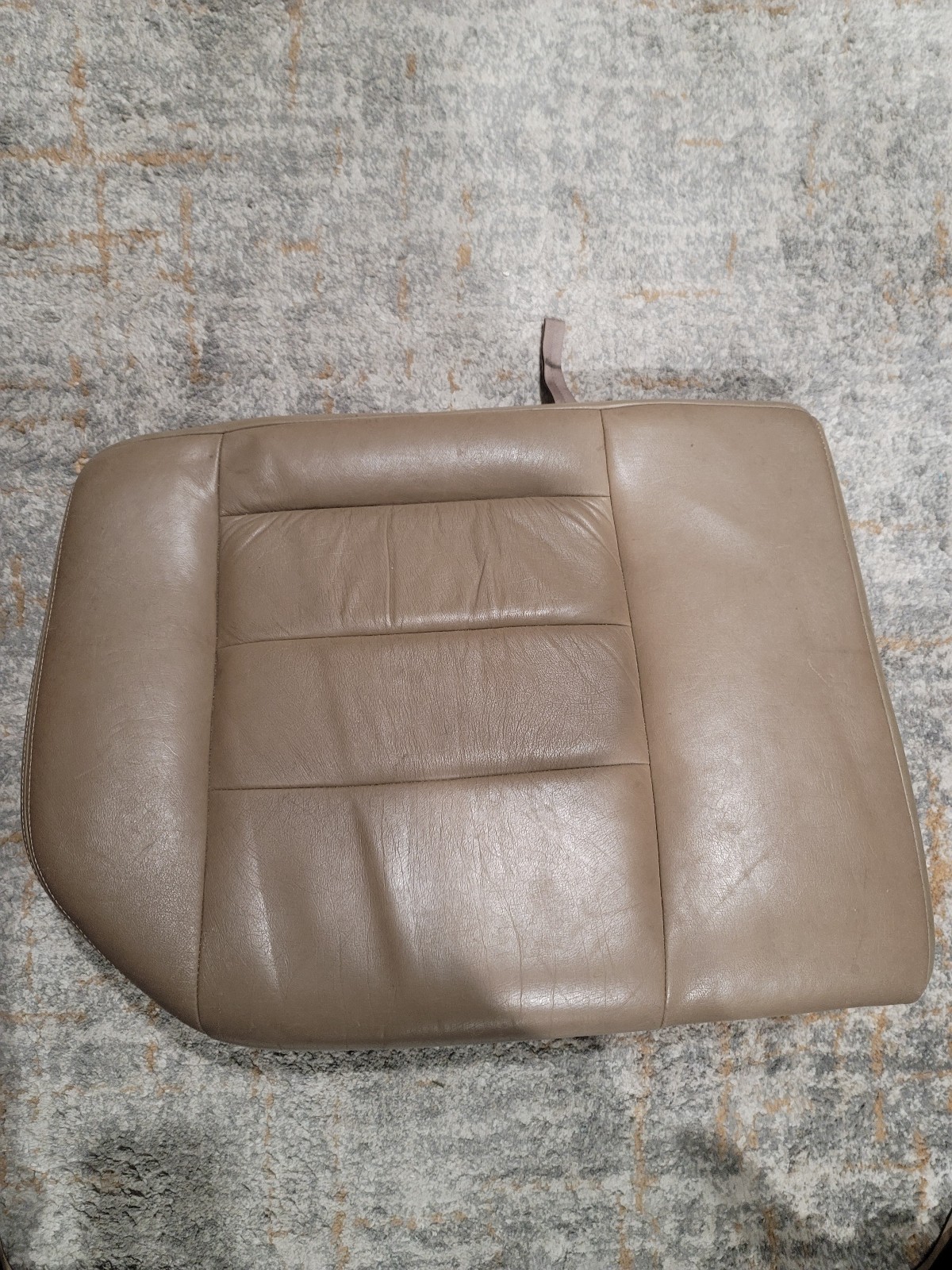 1990-1995 TOYOTA 4RUNNER RIGHT REAR SEAT BOTTOM CUSHION BROWN LEATHER USED OEM