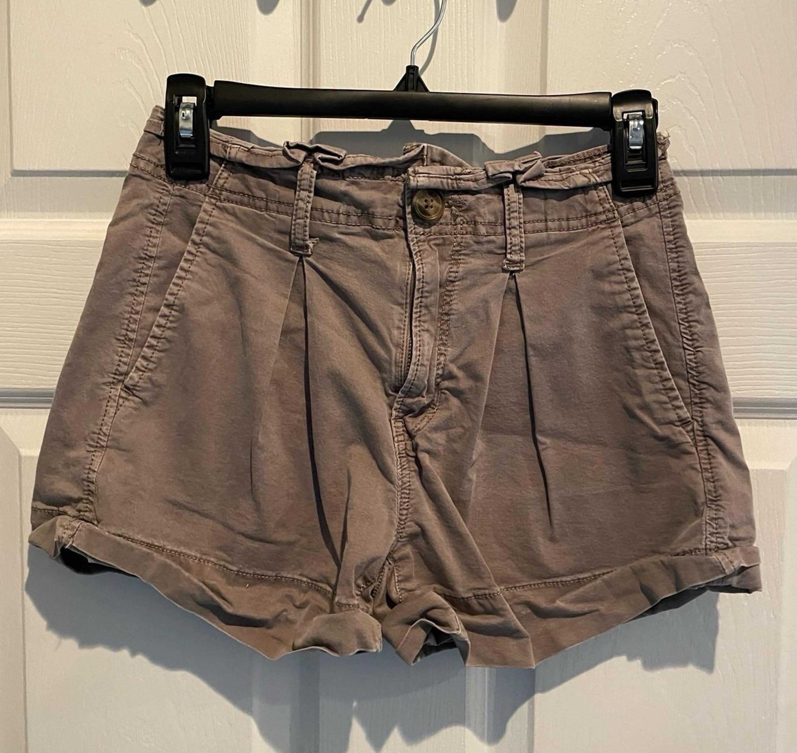 American Eagle Women’s Cargo Shorts