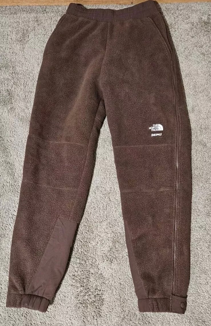 NWT SKIMS X The North Face 1995 Retro Denali Fleece Pants | Cocoa | Size Small