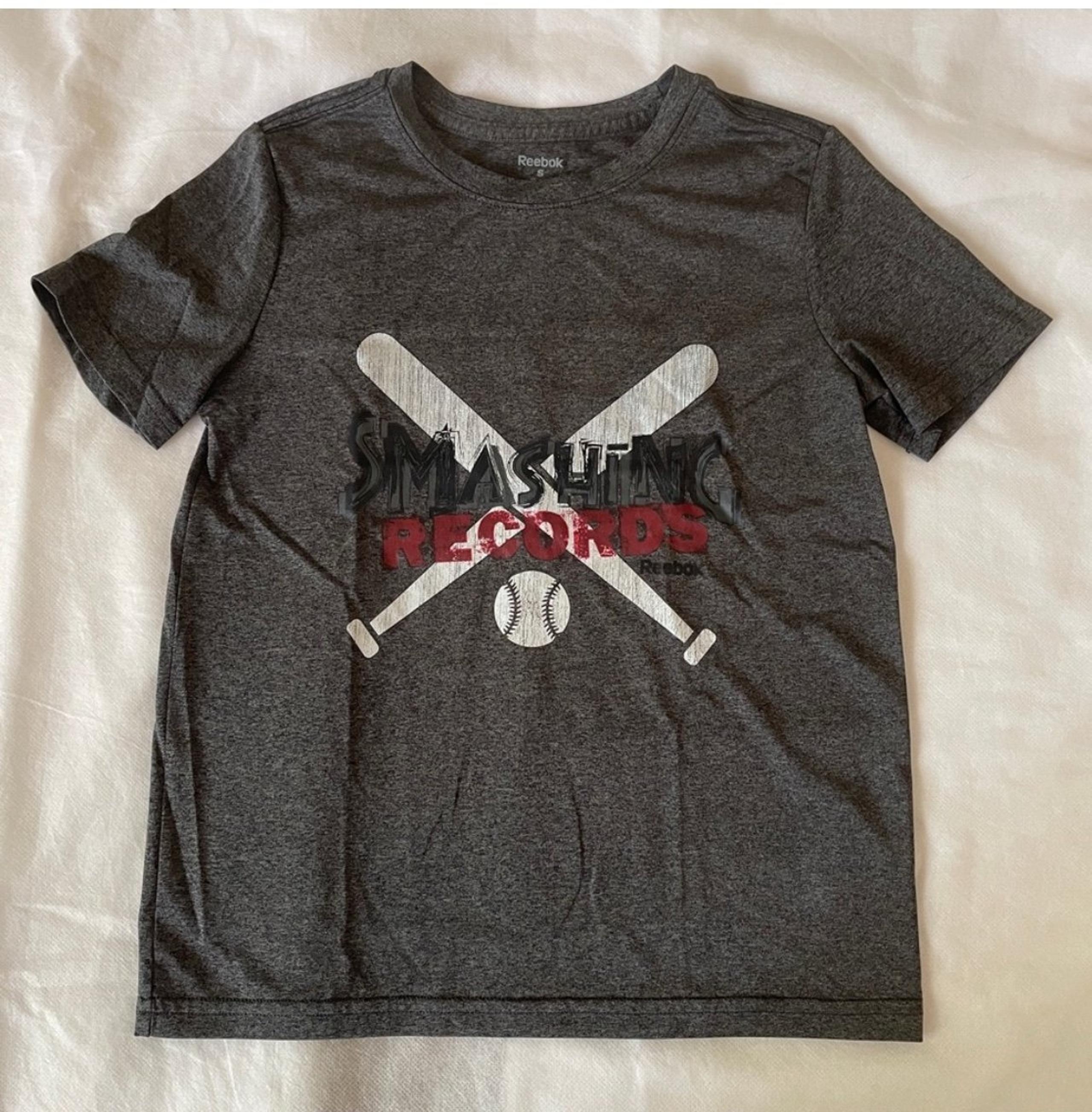 Dark Gray Baseball Shirt, small - Reebok