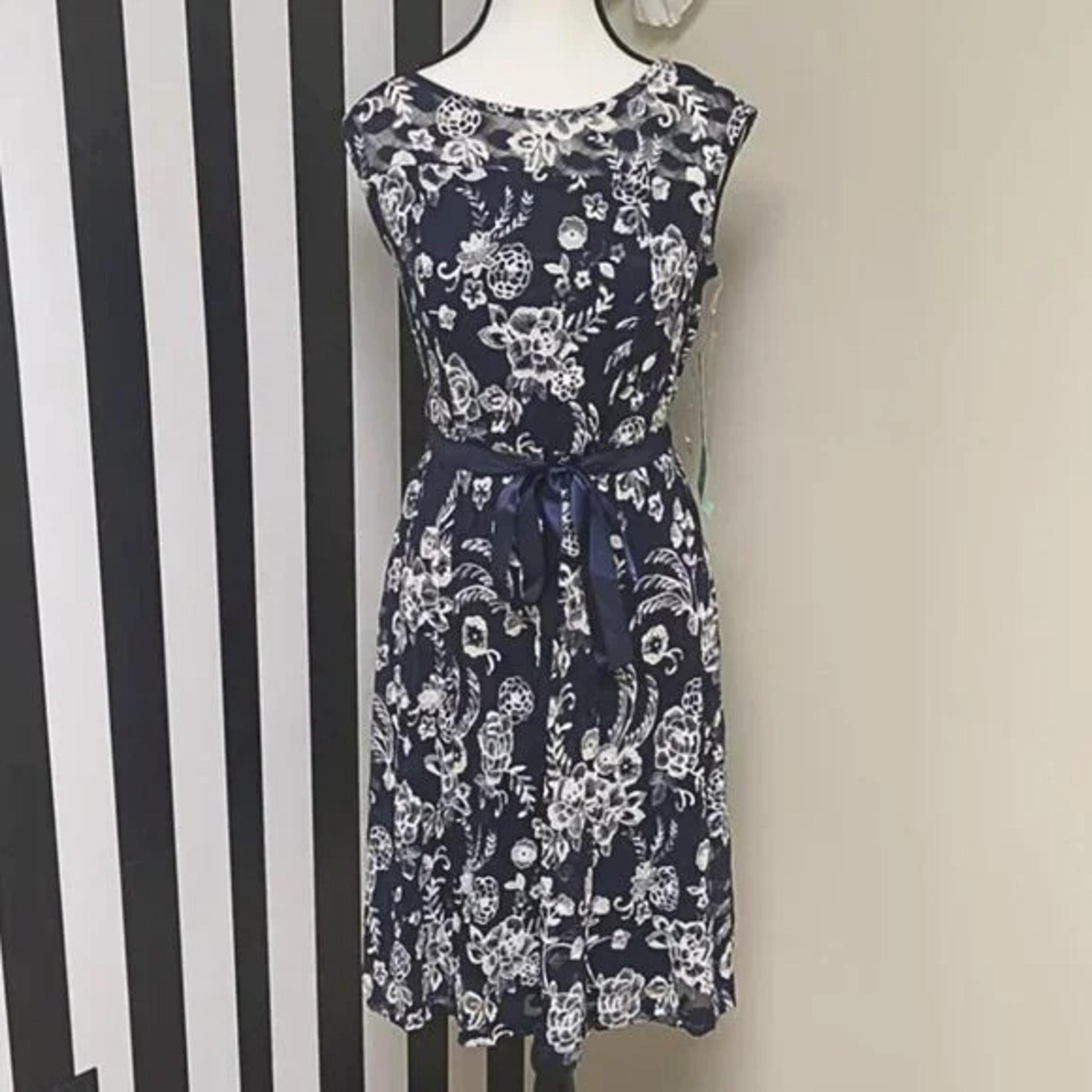 Candalite Petite Navy and White Dress Size PM - Candle-Lite