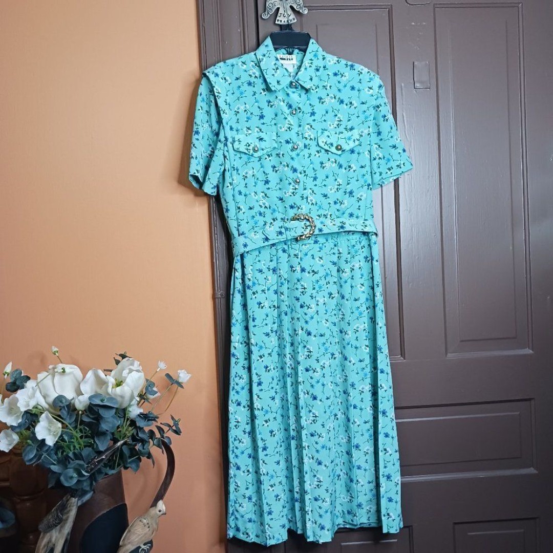 Vintage Leslie Fay Women's Dress Size 8 Petite