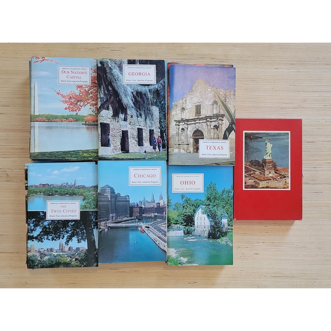 Lot of 53 National Geographical Know Your America Program Booklets with Boxes