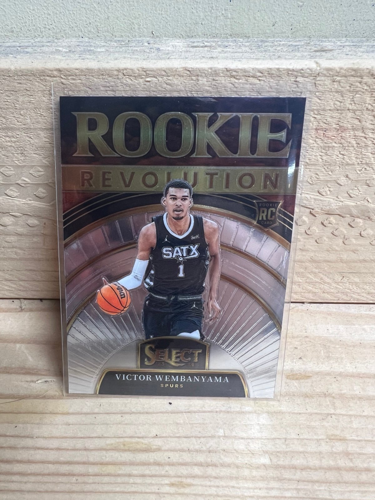 2023-24 Panini Select NBA Victor Wembanyama Rookie Revolution RC Spurs Card