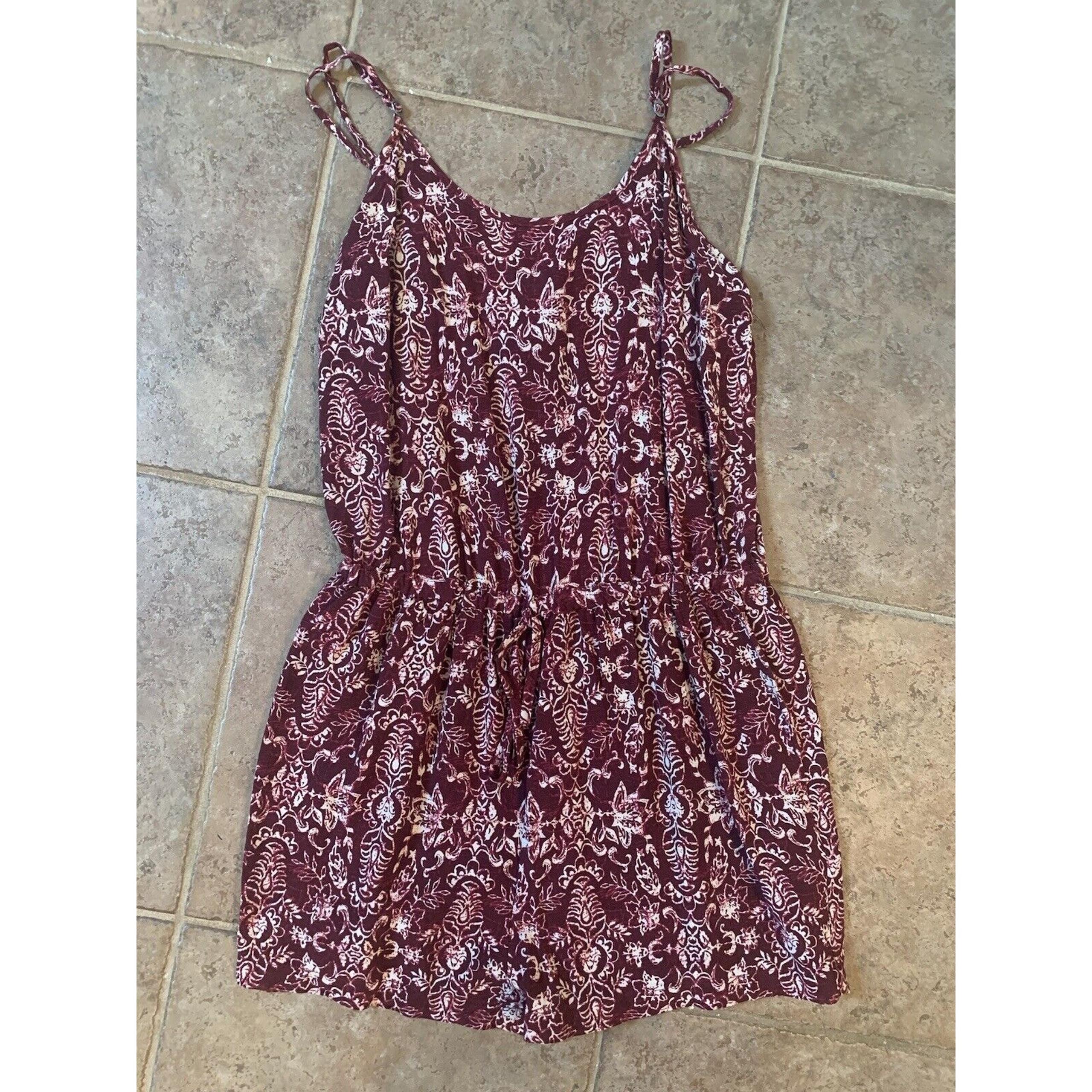 Aeropostale XS Shorts Romper Floral Maroon White 1-Piece Jumpsuit Adjustable
