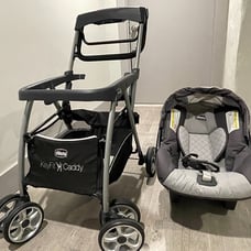Chicco Keyfit 30 Infant Car Seat and Caddy Base Stroller