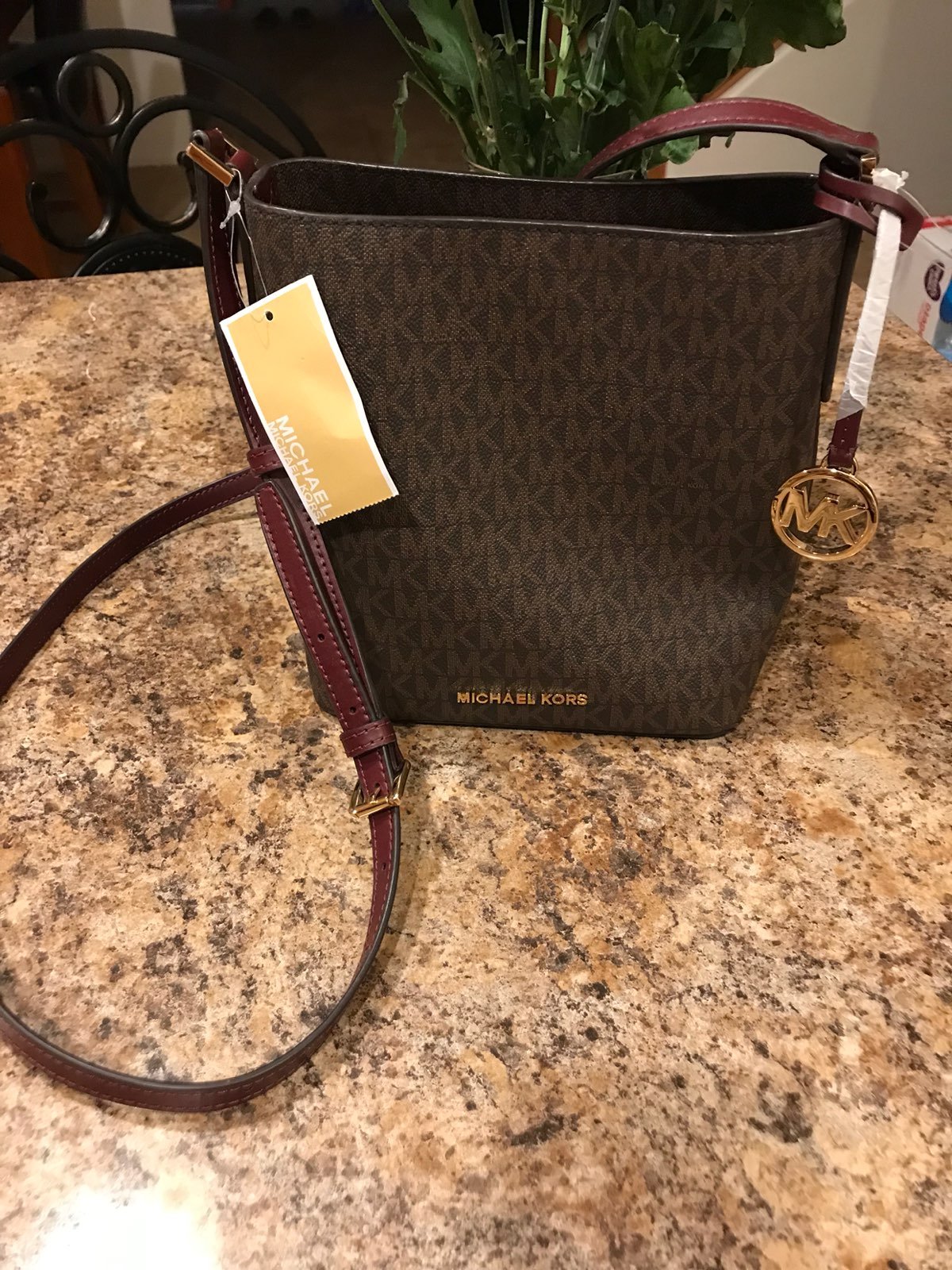 MICHEAL KORS SMALL KIMBERLY BUCK BAG