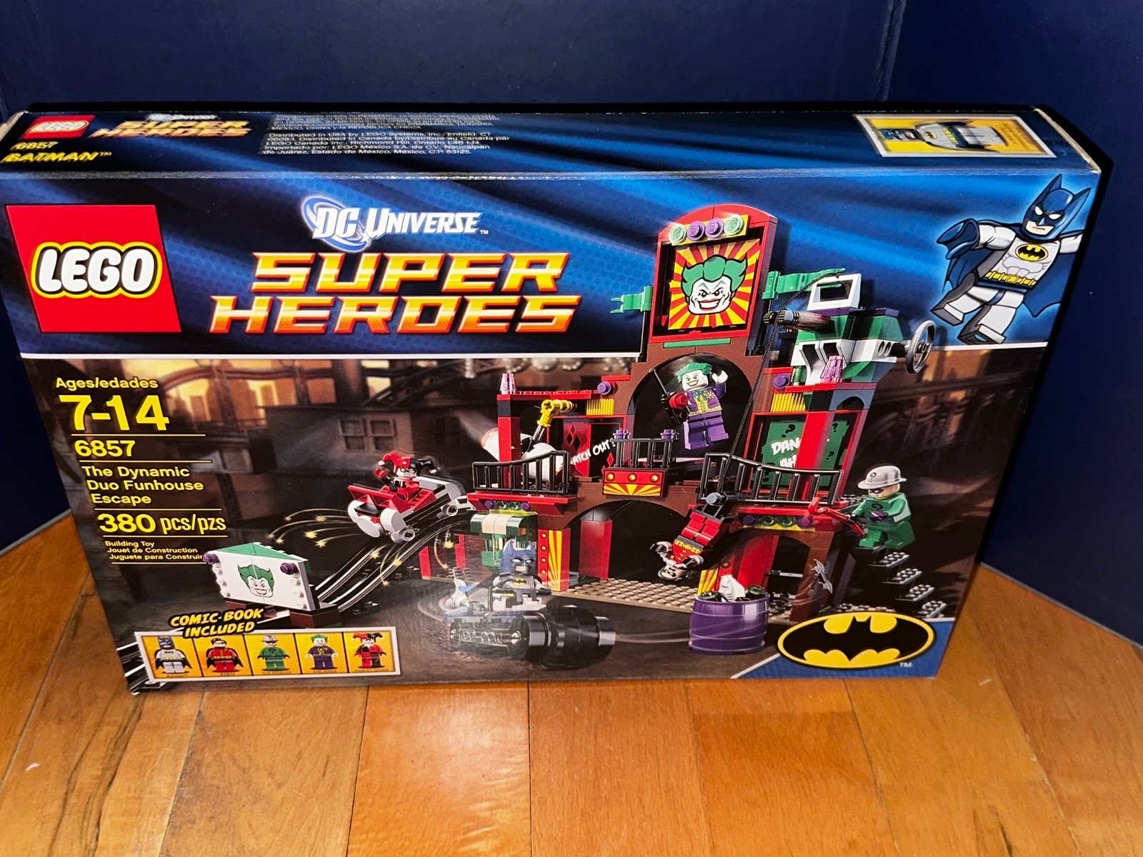 Lego 6857 NEW Batman& Joker Dynamic Duo Funhouse Escape Set Robin Harley Quinn