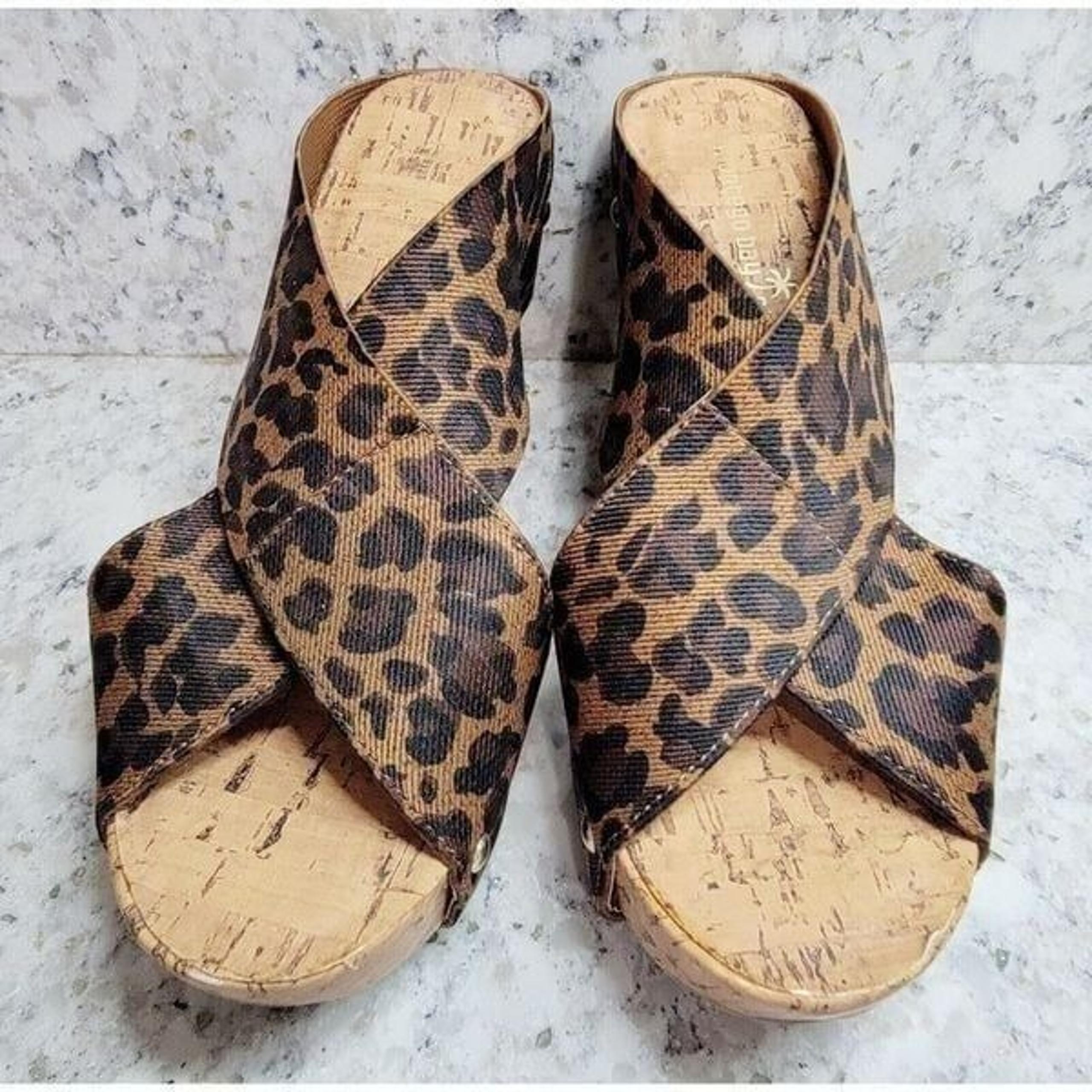 Montego Bay Club 6.5  Cork Wedge Sandals Leopard Print Brown Black 2" Heel