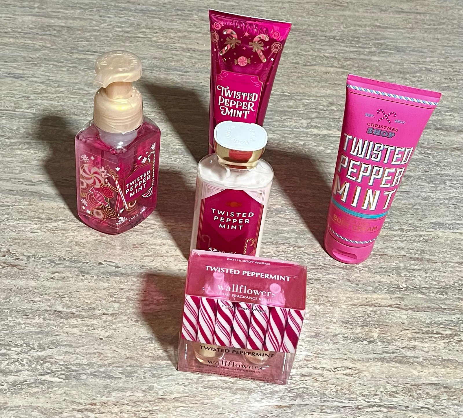 NWT 5-Piece Bath and Body Works Twisted Peppermint Bundle set