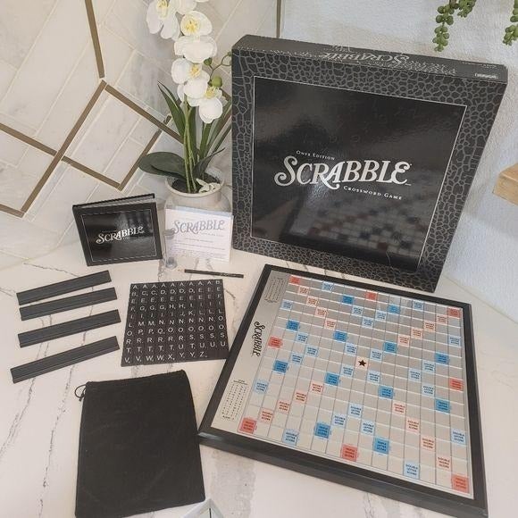 Scrabble onyx edition with all parts