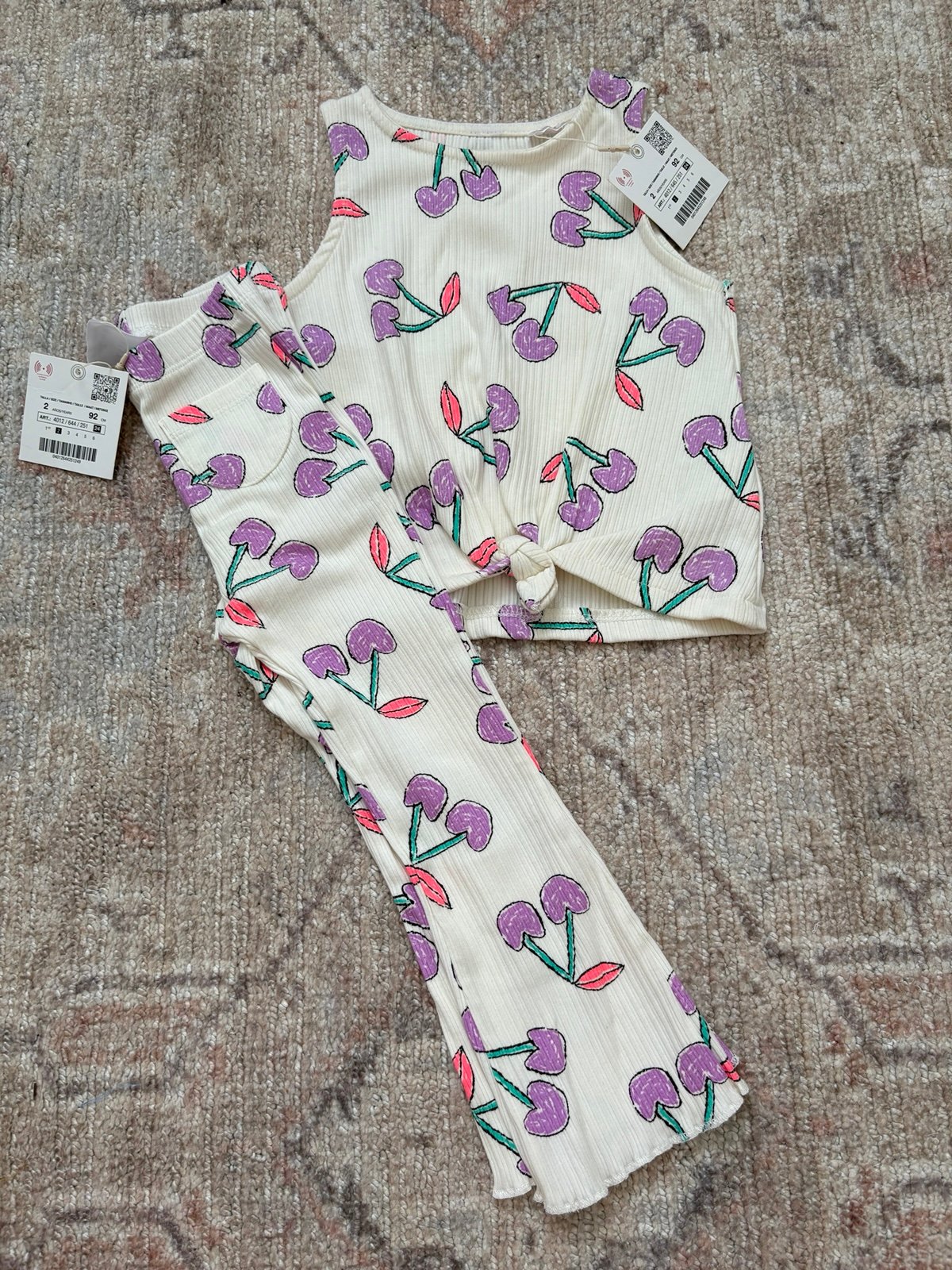 Zara cherry set
