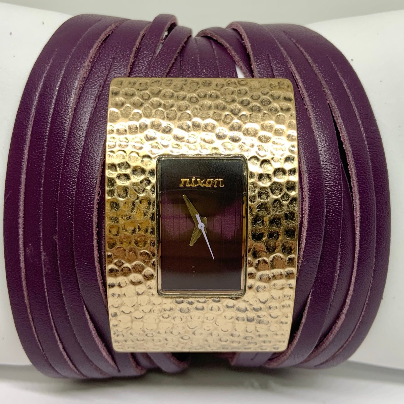 Nixon The Deveaux Women's Fashion watch gold tone stainless purple running