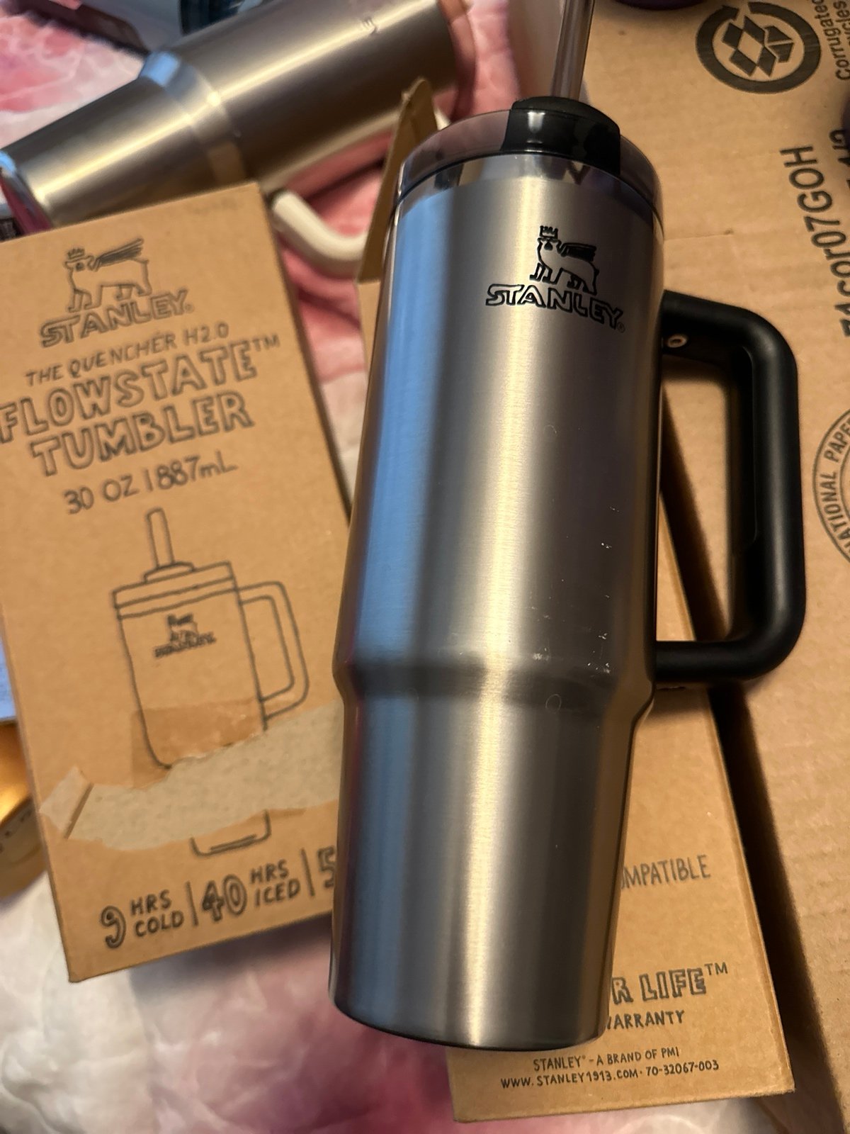 Stanley 30 oz HTF Naijel Graph Stainless