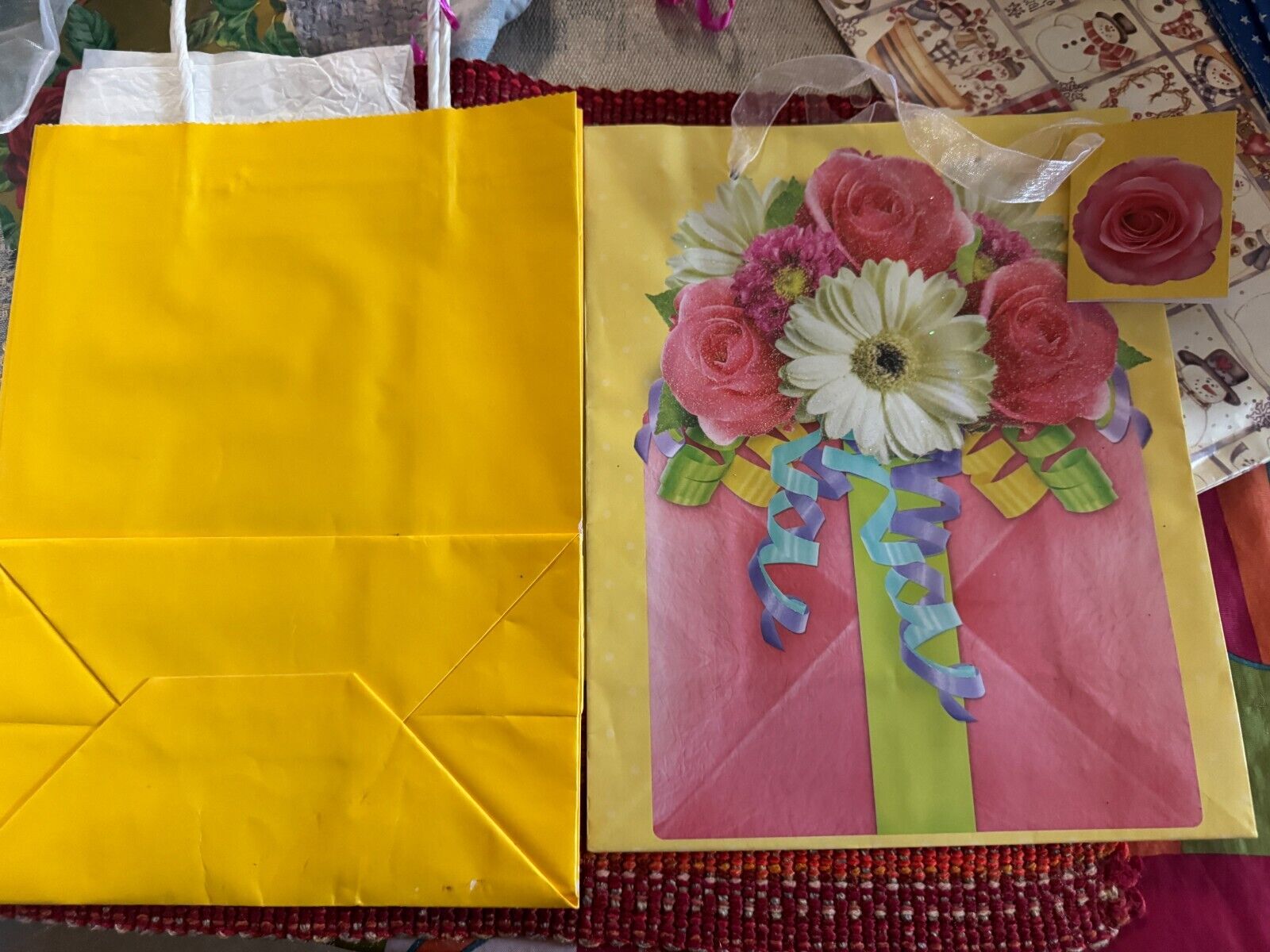 Lot of 25 Everyday Gift Bags - Small to Medium, some has tissue, new and Used