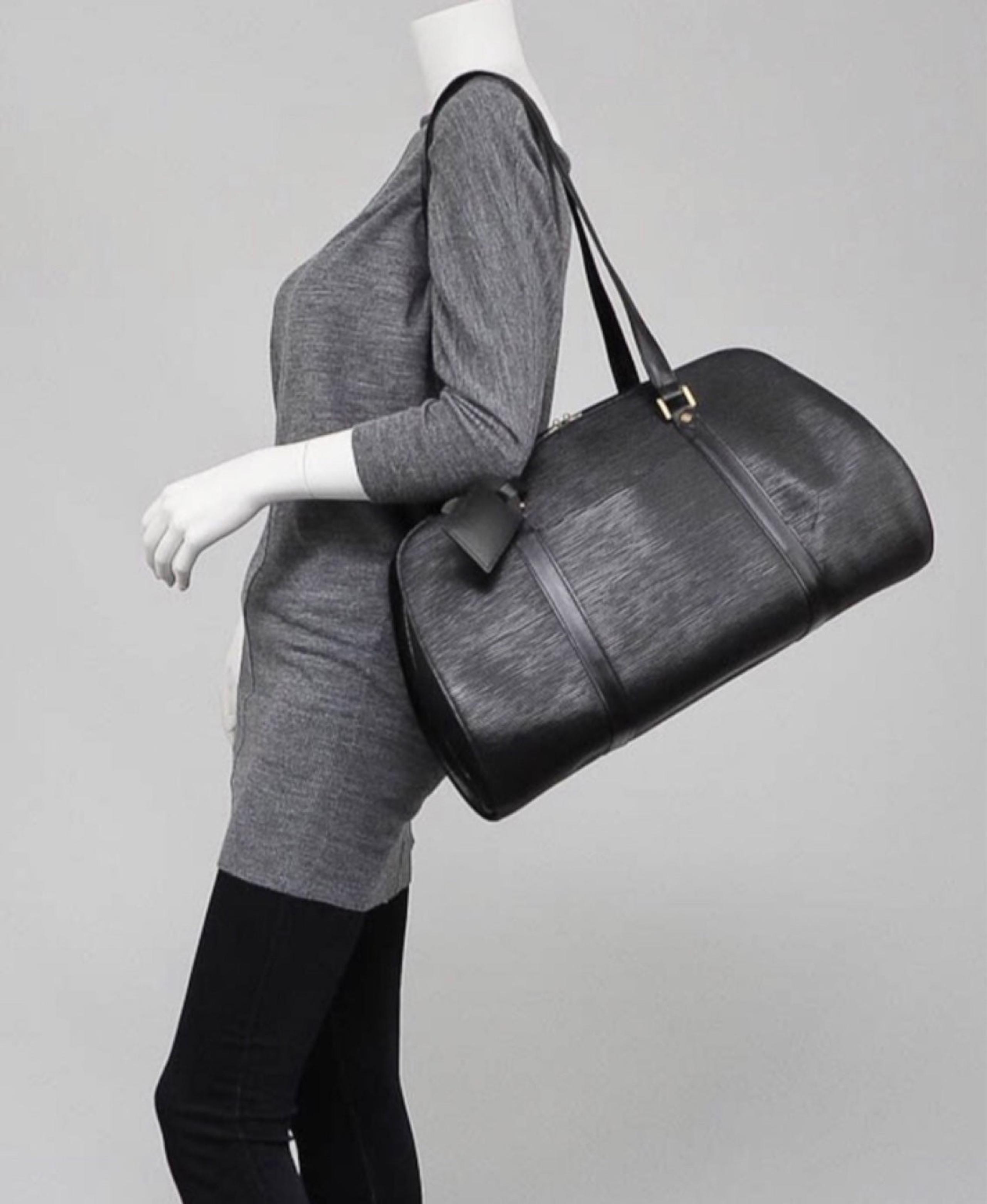 Louis Vuitton epi leather shoulder bag