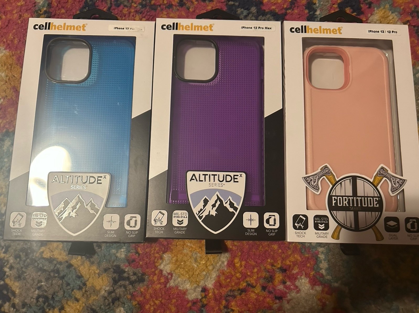 Cellhelmet IPhone 12 case bundle