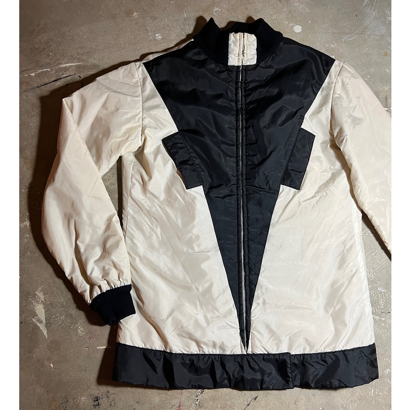 Vintage Emilio Pucci jacket, Black and cream, Zipper front , geometric,