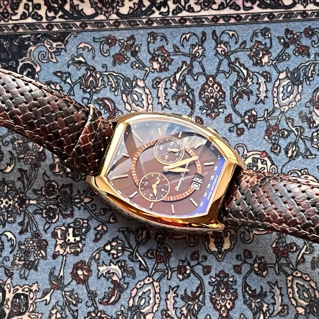 Tommy Bahama Swiss Movement Watch. Excellent Condition. Pristine Watch Face.