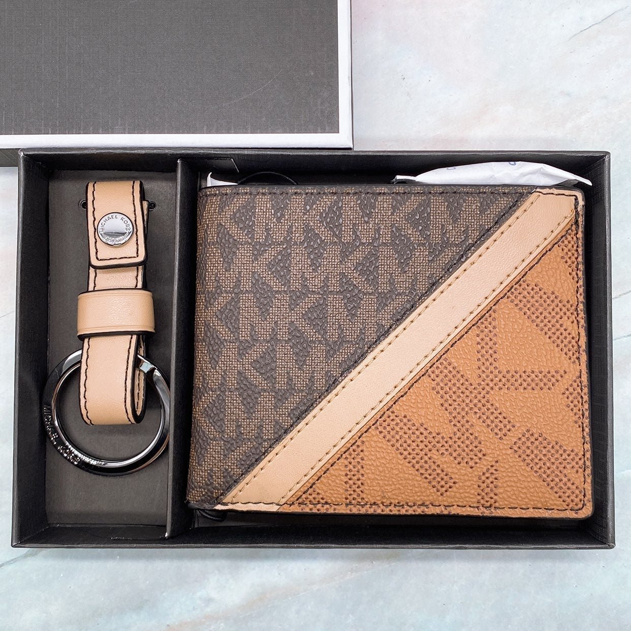 Michael Kors Slim Wallets With Keychain boxed Set