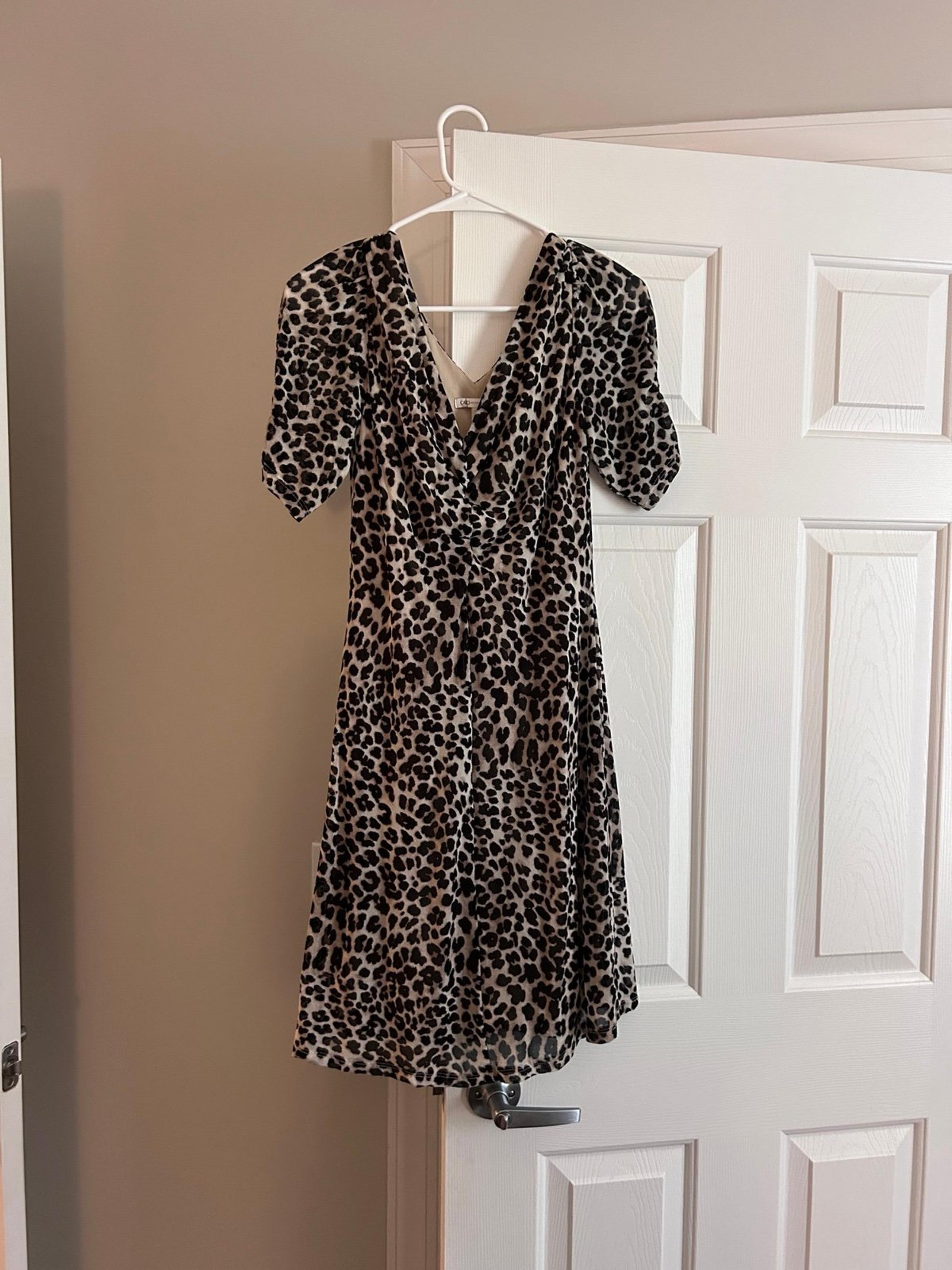 Coto leopard print size small dress