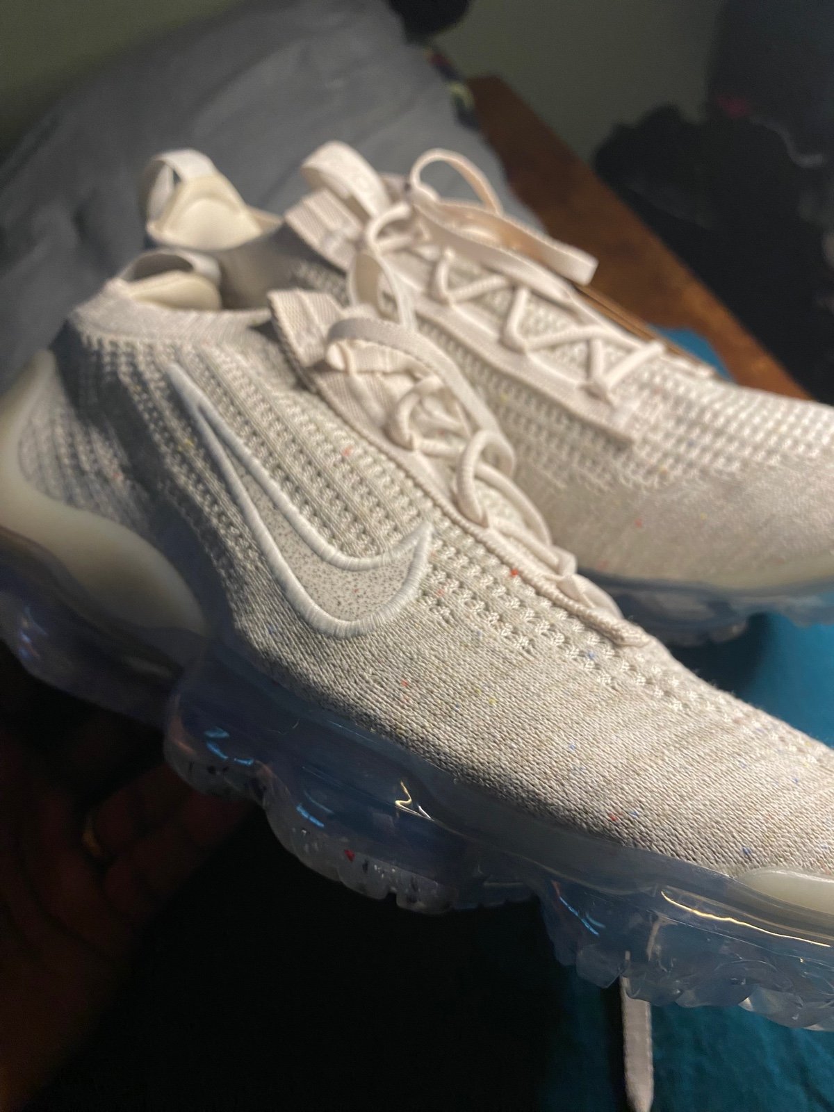 Nike vapormax 2021 flyknit “white and silver”