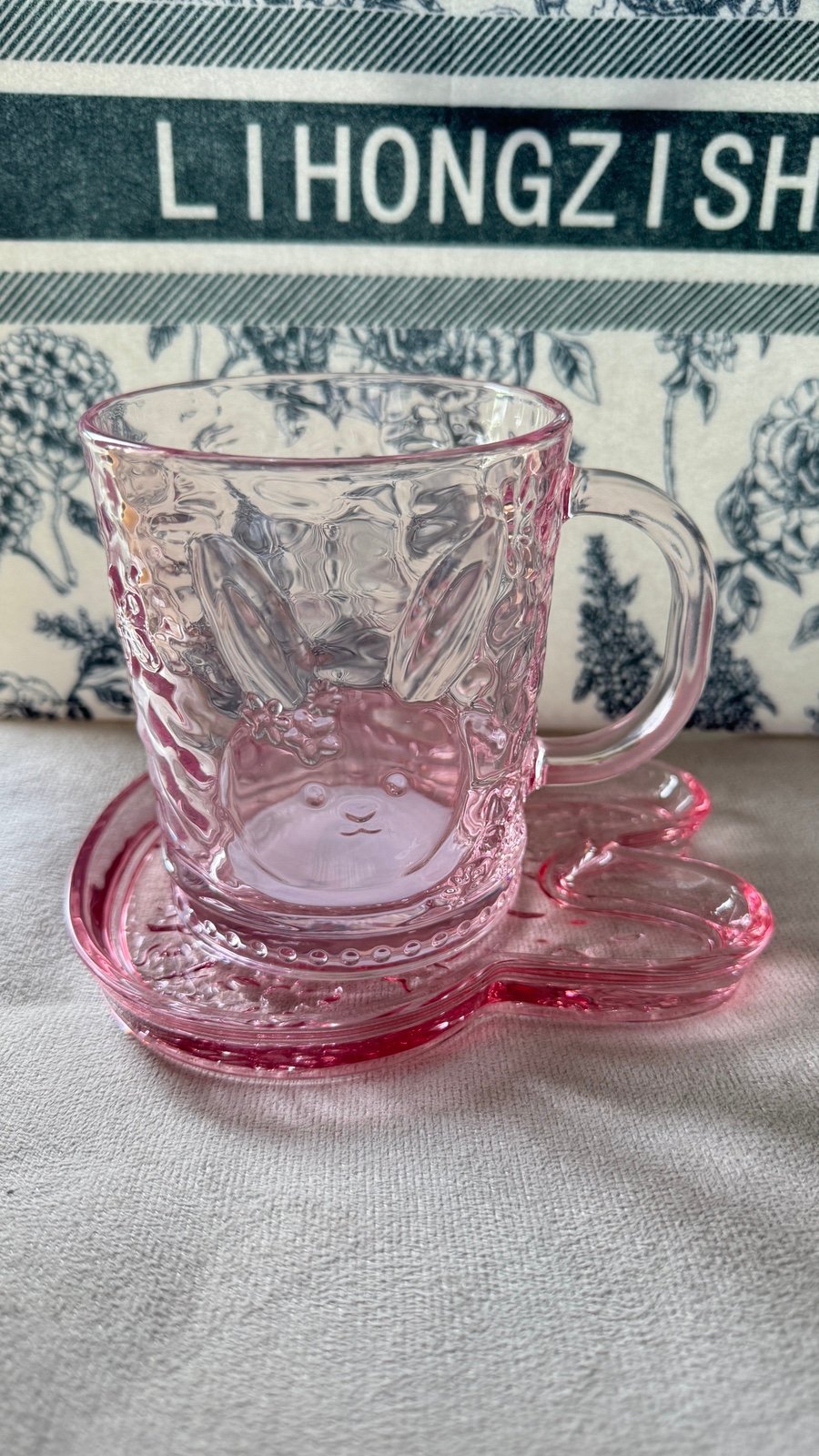 Starbucks cute pink bunny mug with plate set