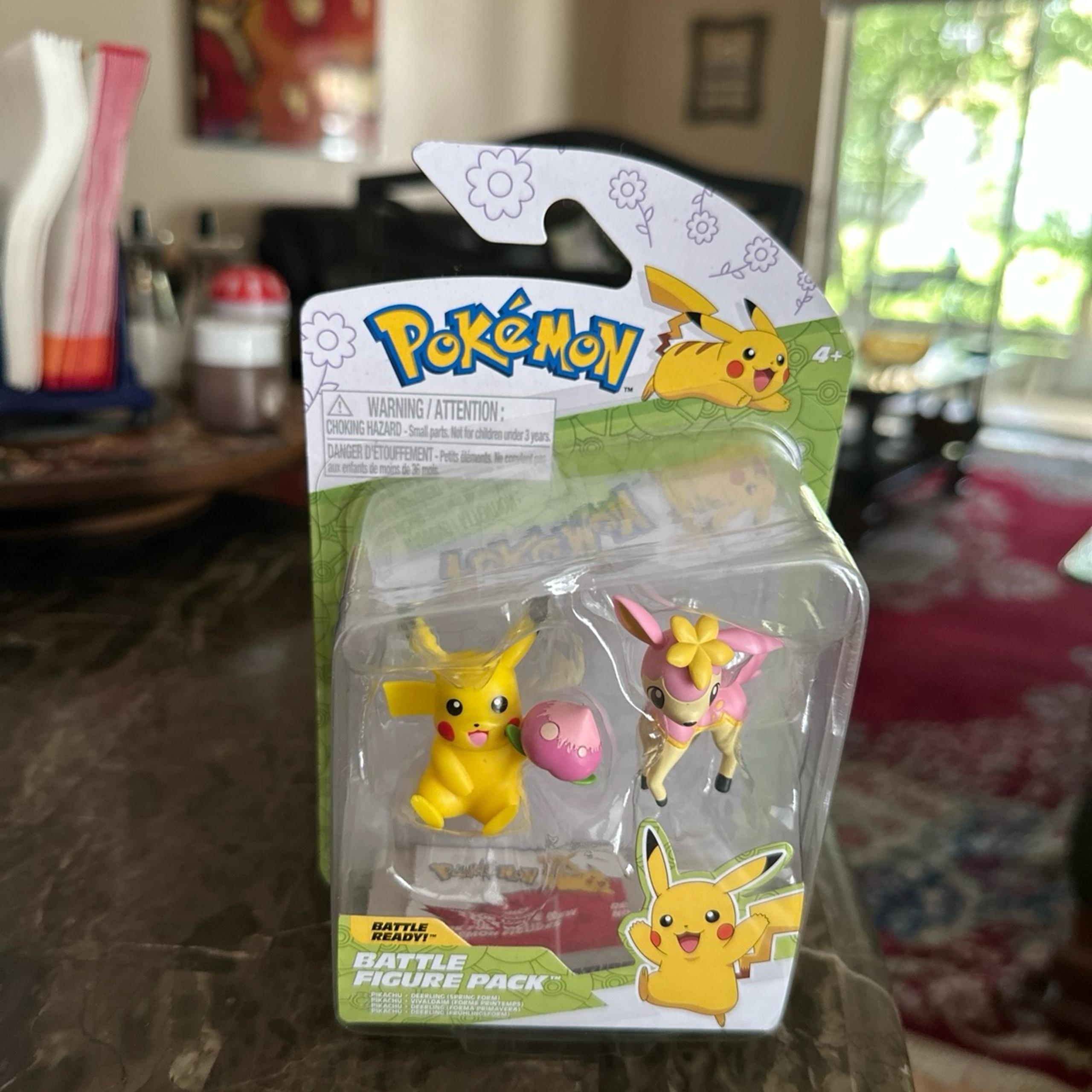 New Exclusive Pokemon Battle Figure Pack PIKACHU & DEERLING
