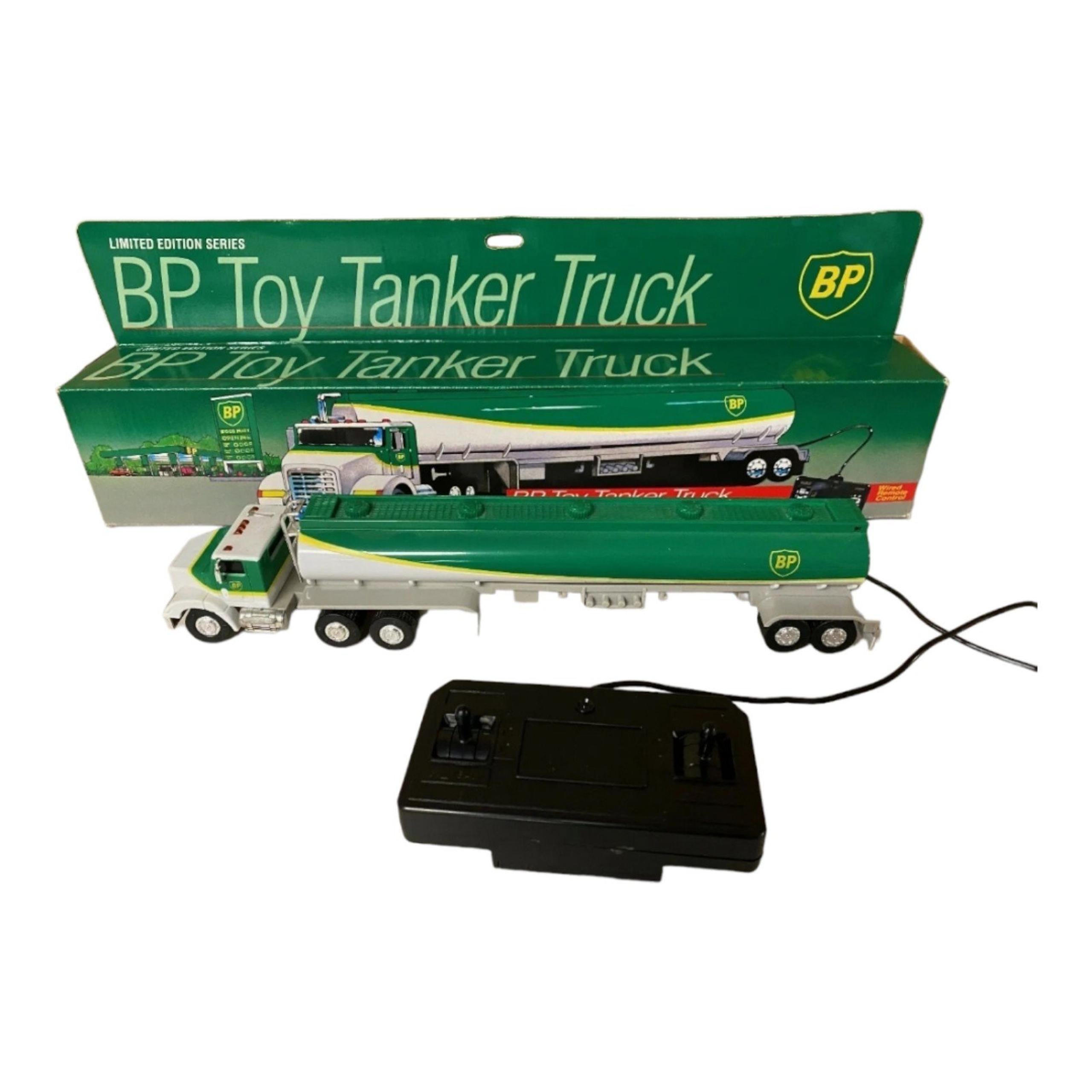 NIB*Vintage BP Green/White Toy Tanker Truck w/ Wired Remote Control 92' Ltd. Ed