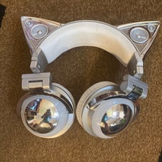 wireless headphones from Brookstone